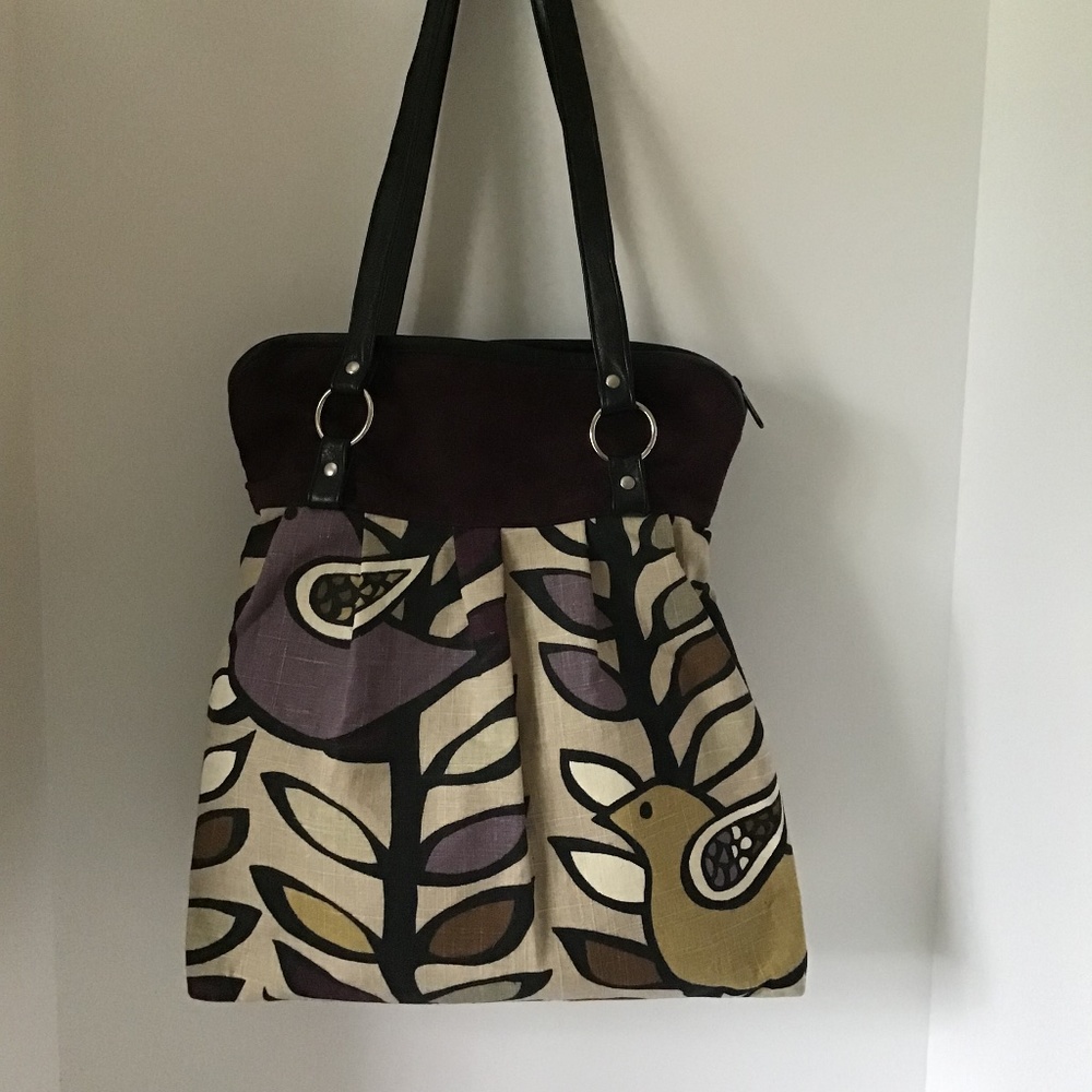 BIRDS ON LINEN PURSE  WITH SUEDE IN EGGPLANT
